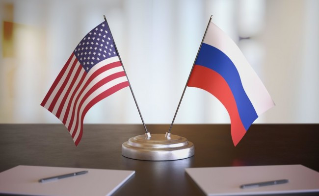 Financial Times: США таємно обговорюють з Путіним повернення американських нафтових компаній до РФ Financial Times: США таємно обговорюють з Путіним повернення американських нафтових компаній до РФ